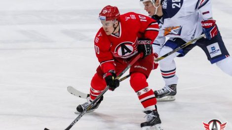 «Автомобилист» обыграл «Металлург» со счетом 3:1