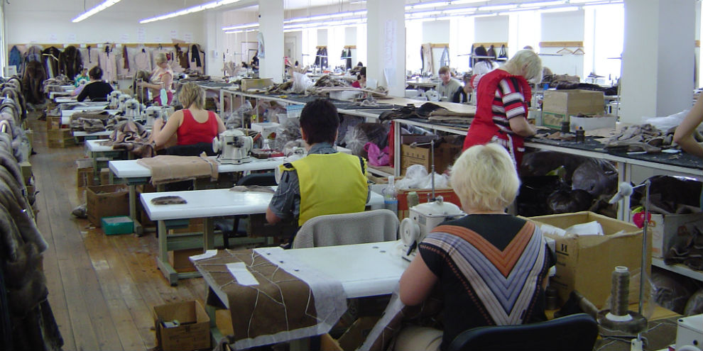 Установлен запрет на допуск товаров иностранной легкой промышленности