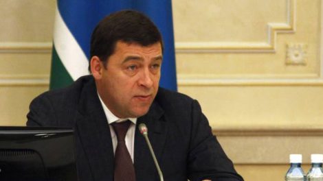 Евгений Куйвашев создал оперативный штаб после падения крана в Екатеринбурге