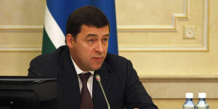 Евгений Куйвашев создал оперативный штаб после падения крана в Екатеринбурге