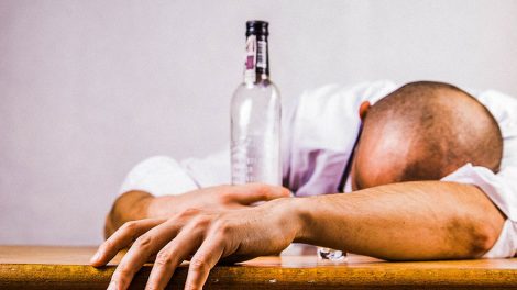 Забрать машину с штрафстоянки в состоянии опьянения можно только за 30 тыс. руб.