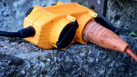 Энергетики восстановили электроснабжение после бури