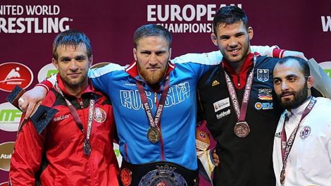 Российские борцы завоевали золото и бронзу