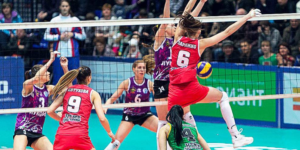 Волейболистки Уралочки в гостях разгромила Омичку