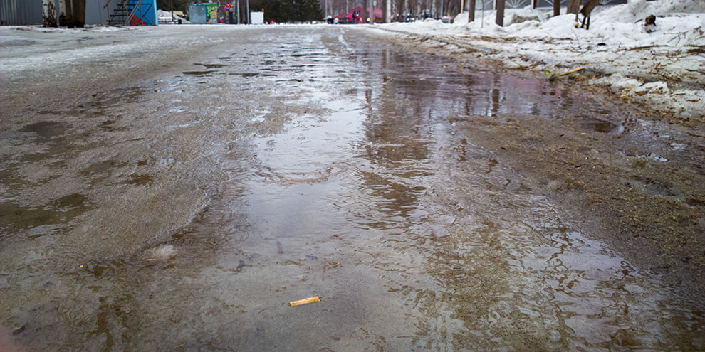 Службы благоустройства приступили к мойке улиц