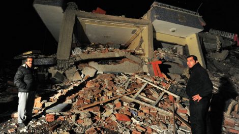 В Эквадоре землетрясение унесло жизни 500 человек