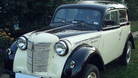 Евгений Куйвашев и Андрей Козицын открыли первый музей советского автопрома