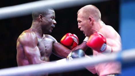 Евгений Куйвашев вручил чемпионский пояс Чарльзу Манючи