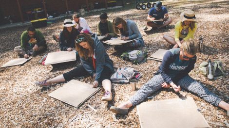 Галерея «СВИТЕР» запускает современный молодежный лагерь «СМОЛА»