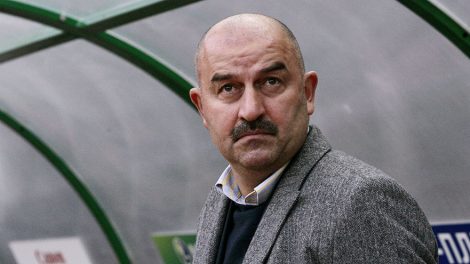 Контракт со Станиславом Черчесовым продлили еще на год