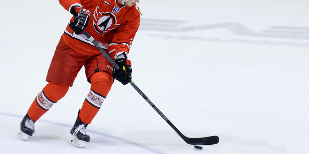 «Автомобилист» обыграл «Барыс» со счётом 3:2