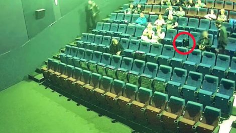 В Екатеринбурге во время сеанса поймали кинопирата