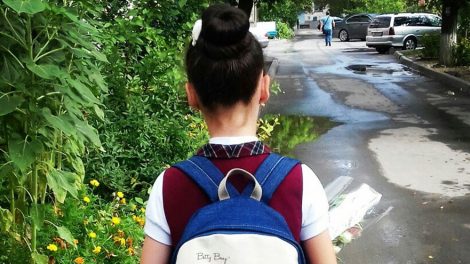 Сборы в школу обошлись свердловчанам в 10 тыс. рублей