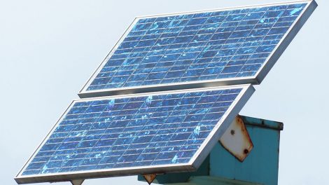 Остановочные комплексы оборудуют освещением на солнечных батареях