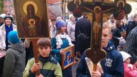 Детский крестный ход в Екатеринбурге собрал около полутора тысяч участников