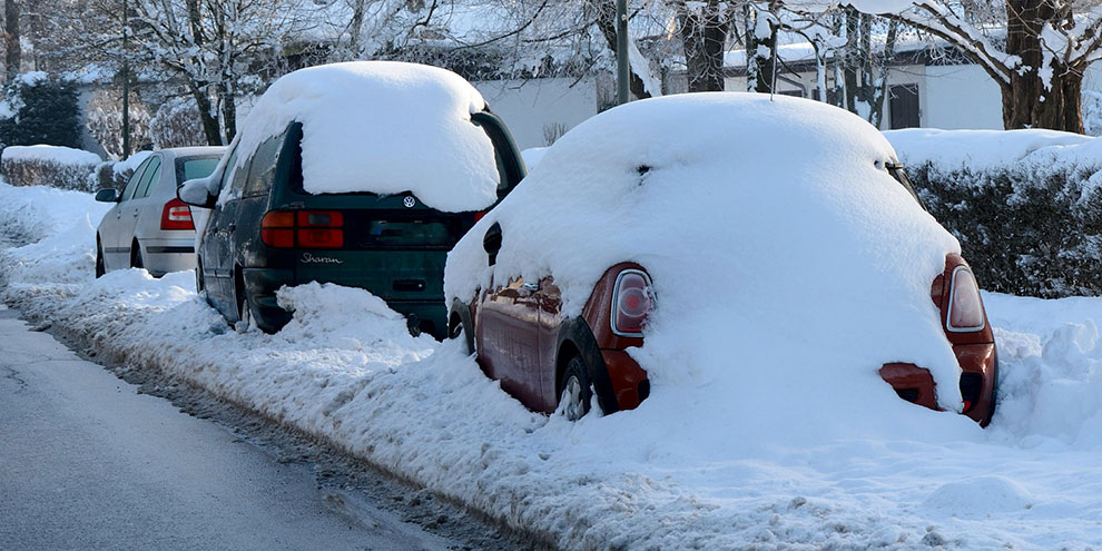 Для уборки снега будут эвакуировать машины вдоль дорог