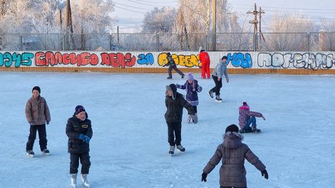 В Екатеринбурге зальют 128 катков и хоккейных кортов