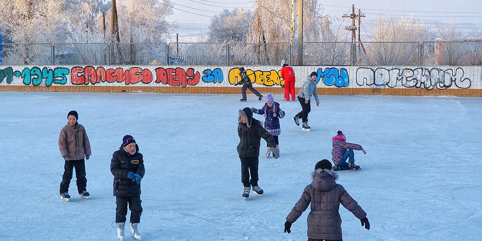 В Екатеринбурге зальют 128 катков и хоккейных кортов