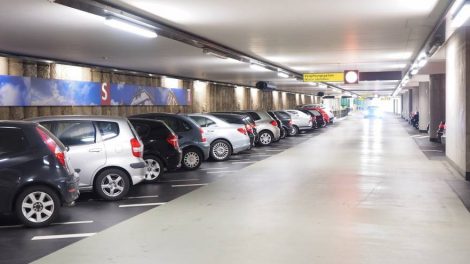 Новой парковки у Дворца молодёжи не будет