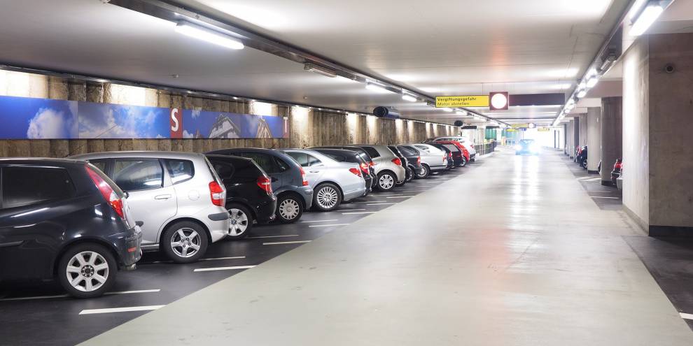 Новой парковки у Дворца молодёжи не будет