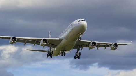 В Крым за 3,7 тыс. рублей: в Екатеринбурге начались продажи льготных авиабилетов