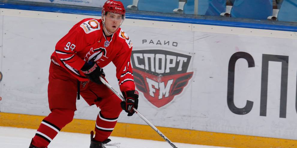 ХК «Автомобилист» уступил «Сибирским Снайперам»