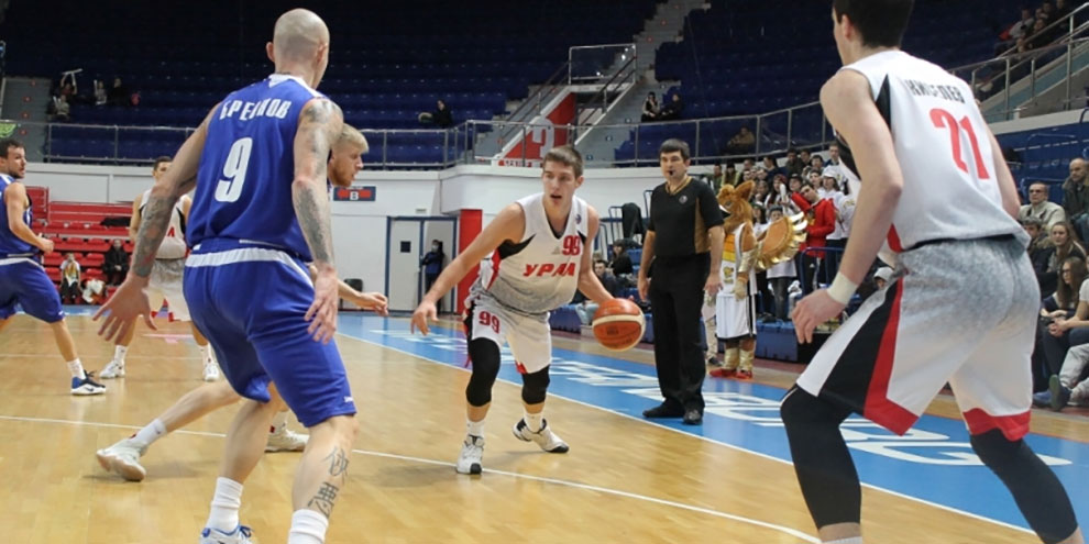 Баскетбольный клуб «Урал» обыграл ревдинский «Темп-СУМЗ-УГМК»