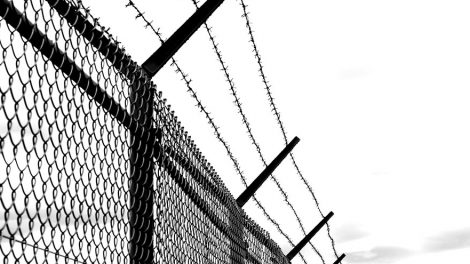 В России решили массово сажать за серые зарплаты