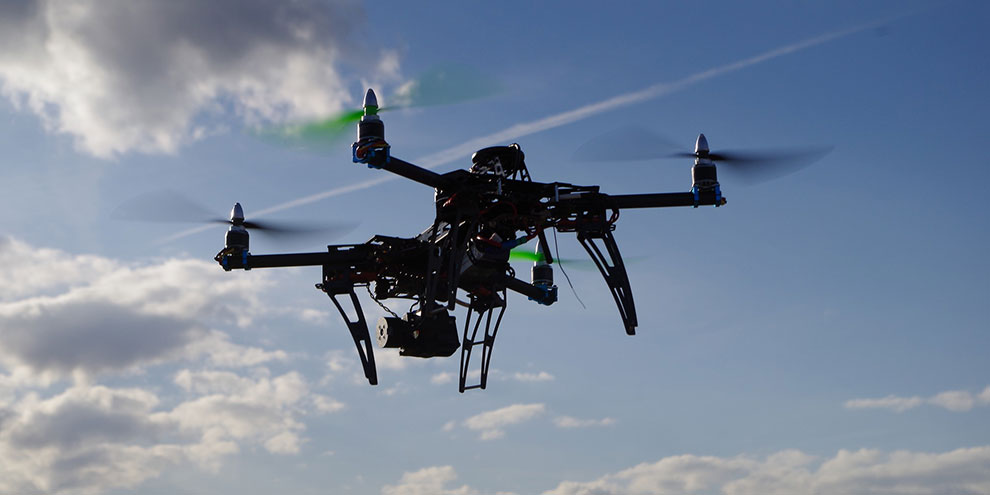 Владельцу коптера в проводах на ВИЗе выставили счёт в 50 тыс рублей