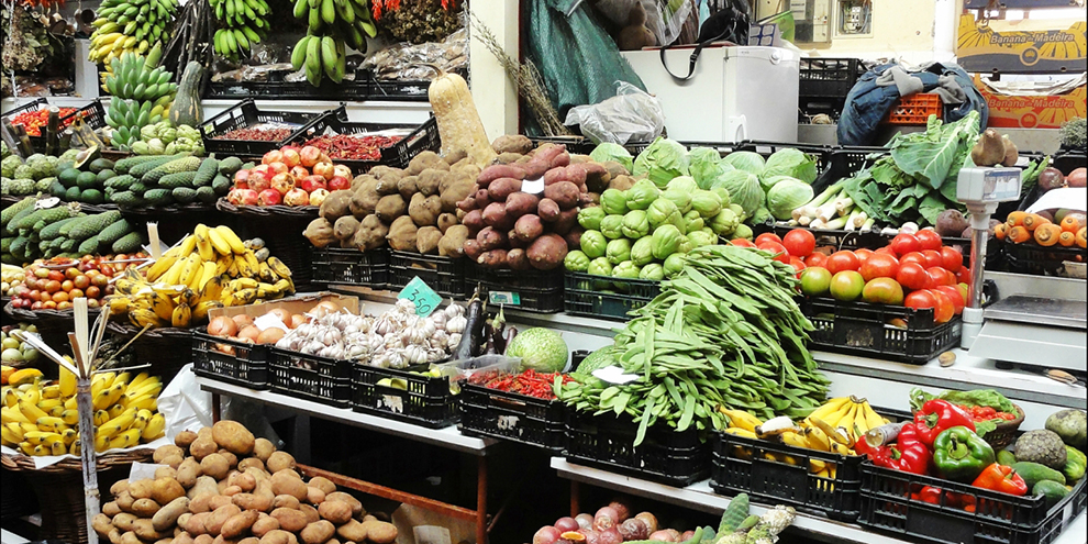 В Екатеринбурге уничтожили 3 тонны овощей и фруктов