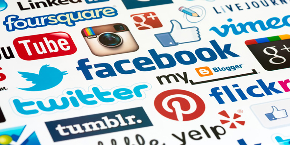 Россияне стали массово закрывать свои страницы в соцсетях