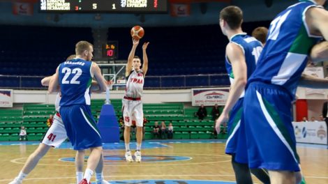 Баскетбол клуб Урал начал выступление в Кубке Сибура с обидного поражения