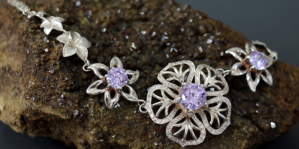 В Музее ИЗО откроется выставка детско-юношеского конкурса ювелирного и камнерезного мастерства (ФОТО)