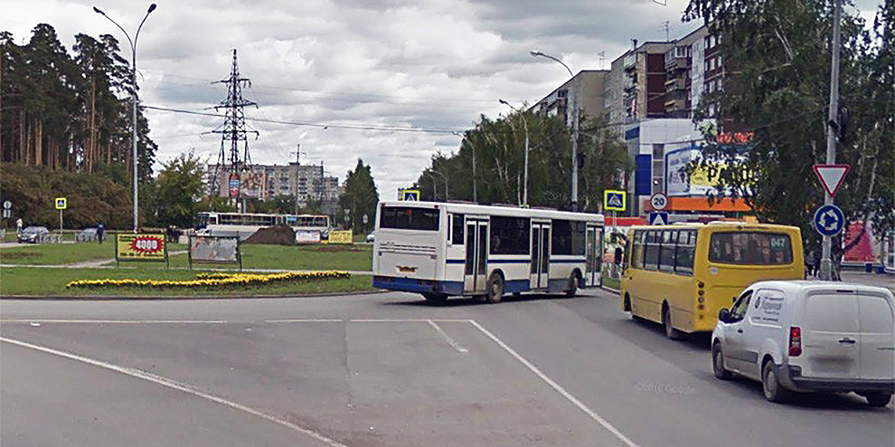 Изменился порядок проезда перекрестков с круговым движением