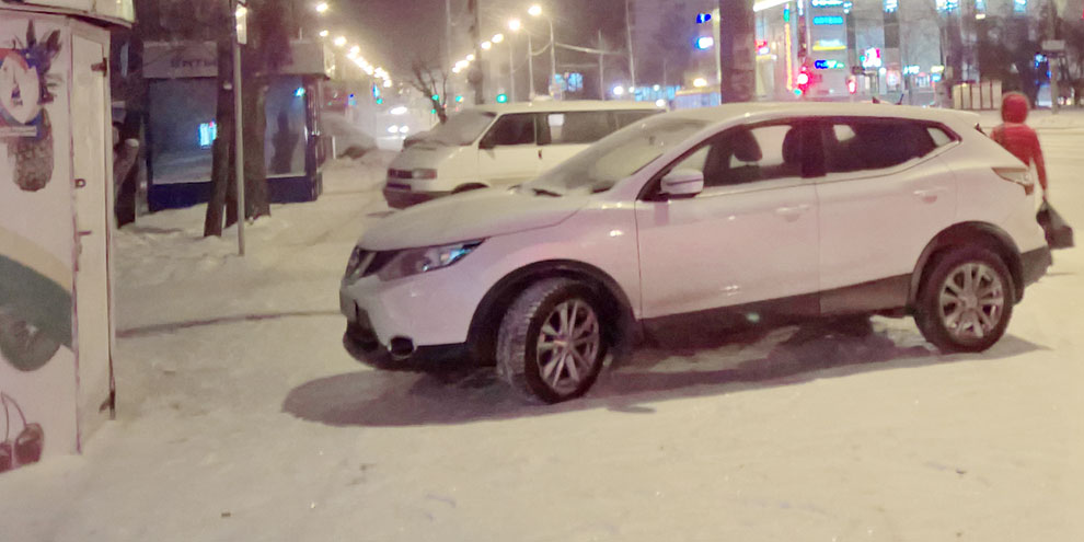 Рядом с железнодорожным вокзалом будут эвакуировать машины, мешающие уборке снега