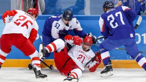 Российские хоккеисты проиграли дебютный матч в Пхенчхане