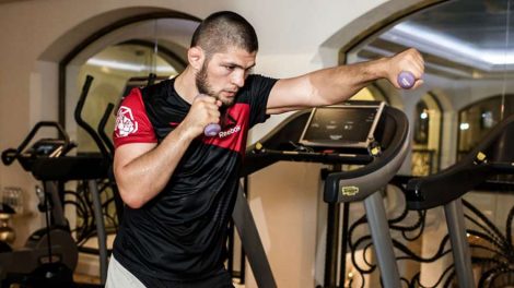 За потасовку с Макгрегором Хабиба Нурмагомедова отстранили от боев