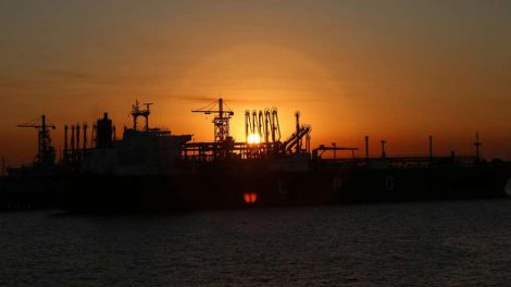 Цены на нефть побили рекорд трех лет