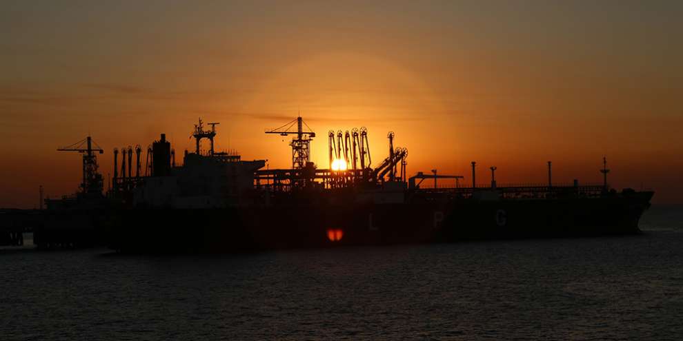 Цены на нефть побили рекорд трех лет