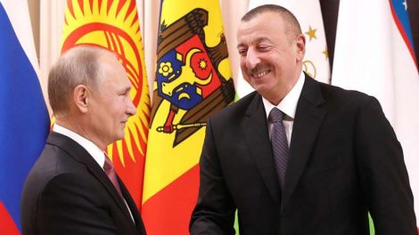 Путин поздравил Ильхама Алиева с победой на выборах президента Азербайджана