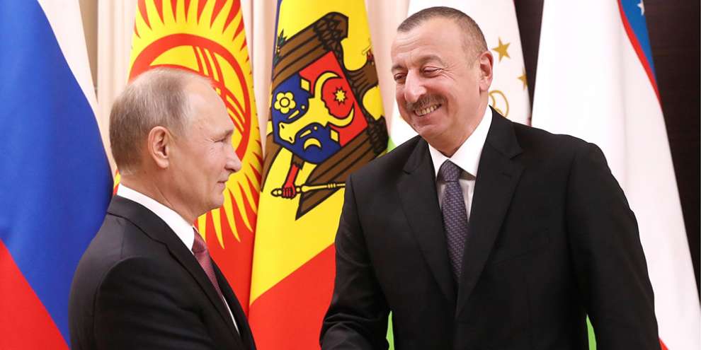 Путин поздравил Ильхама Алиева с победой на выборах президента Азербайджана