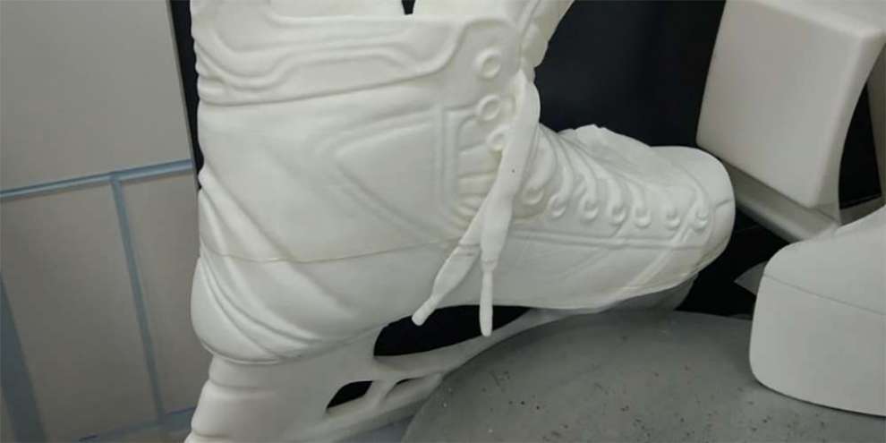 В Екатеринбурге памятник хоккеисту напечатали на 3D принтере