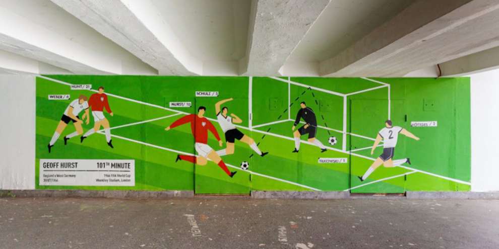 В рамках фестиваля «Стенограффия» в Екатеринбурге появилась хроника футбольных баталий