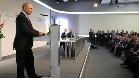 На прямую линию с Владимиром Путиным поступило 1,3 миллиона вопросов