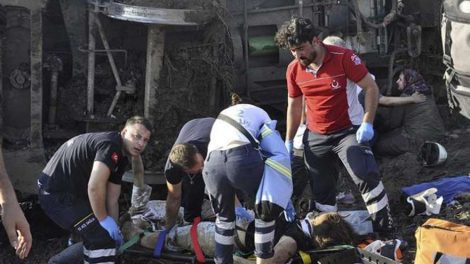 В Турции при аварии на железной дороге погибли 24 человека
