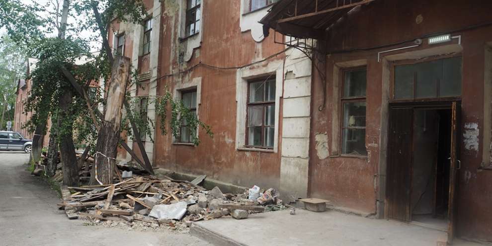 Екатеринбуржцы месяцами переплачивать за капремонт