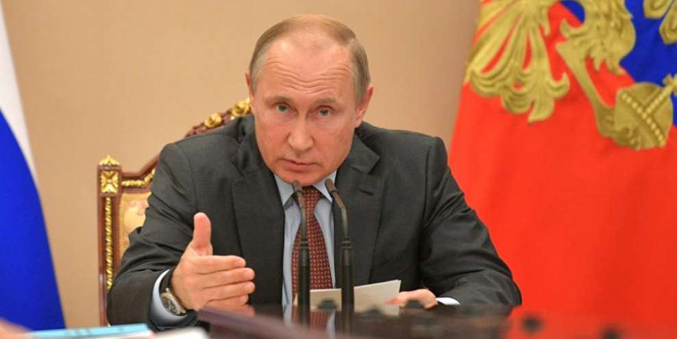 Путин продлил действие контрсанкций