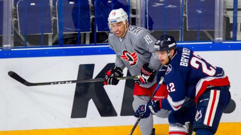 Хоккей: Автомобилист закончил подготовку к новому сезону в КХЛ победой над Нефтехимиком