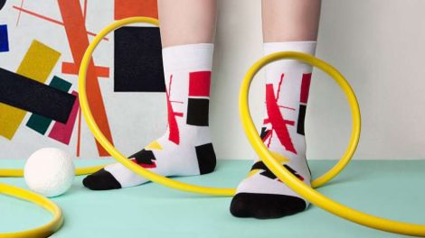 Музей ИЗО и St.Friday Socks выпустили коллекцию носков по мотивам картин из собрания музея