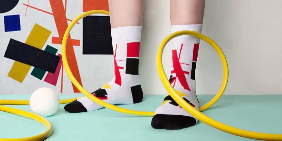Музей ИЗО и St.Friday Socks выпустили коллекцию носков по мотивам картин из собрания музея
